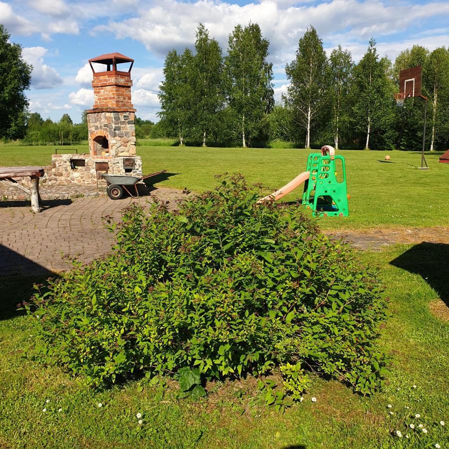 Villa Brivdienu Maja Amatnieki Kuldīga Exterior foto